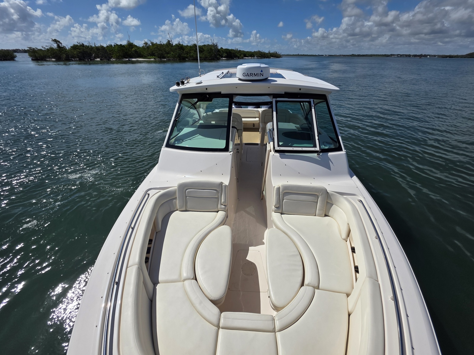 2019 Grady-White Freedom 375