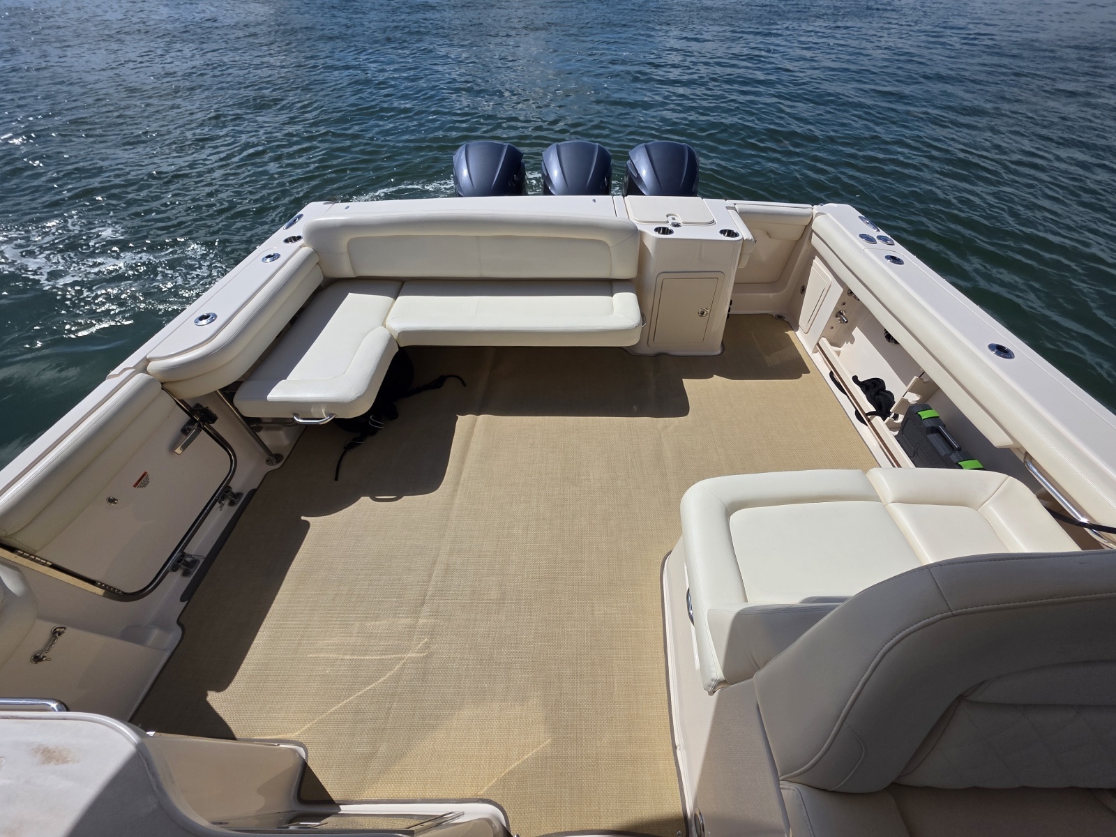 2019 Grady-White Freedom 375
