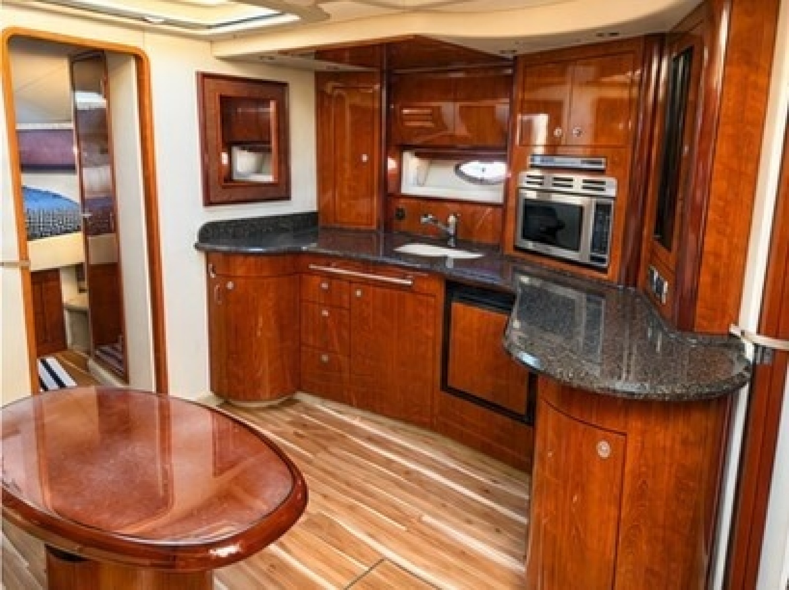 2005 Sea Ray 420 Sundancer