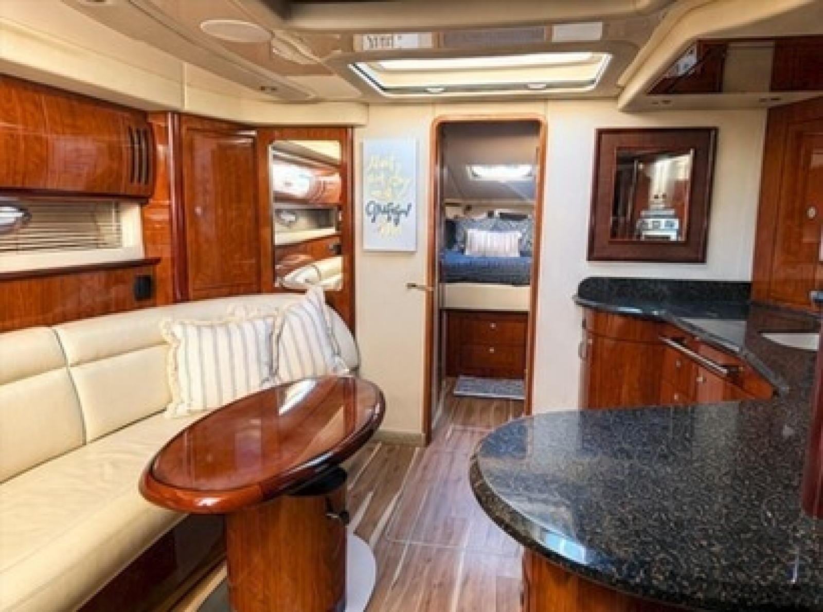 2005 Sea Ray 420 Sundancer