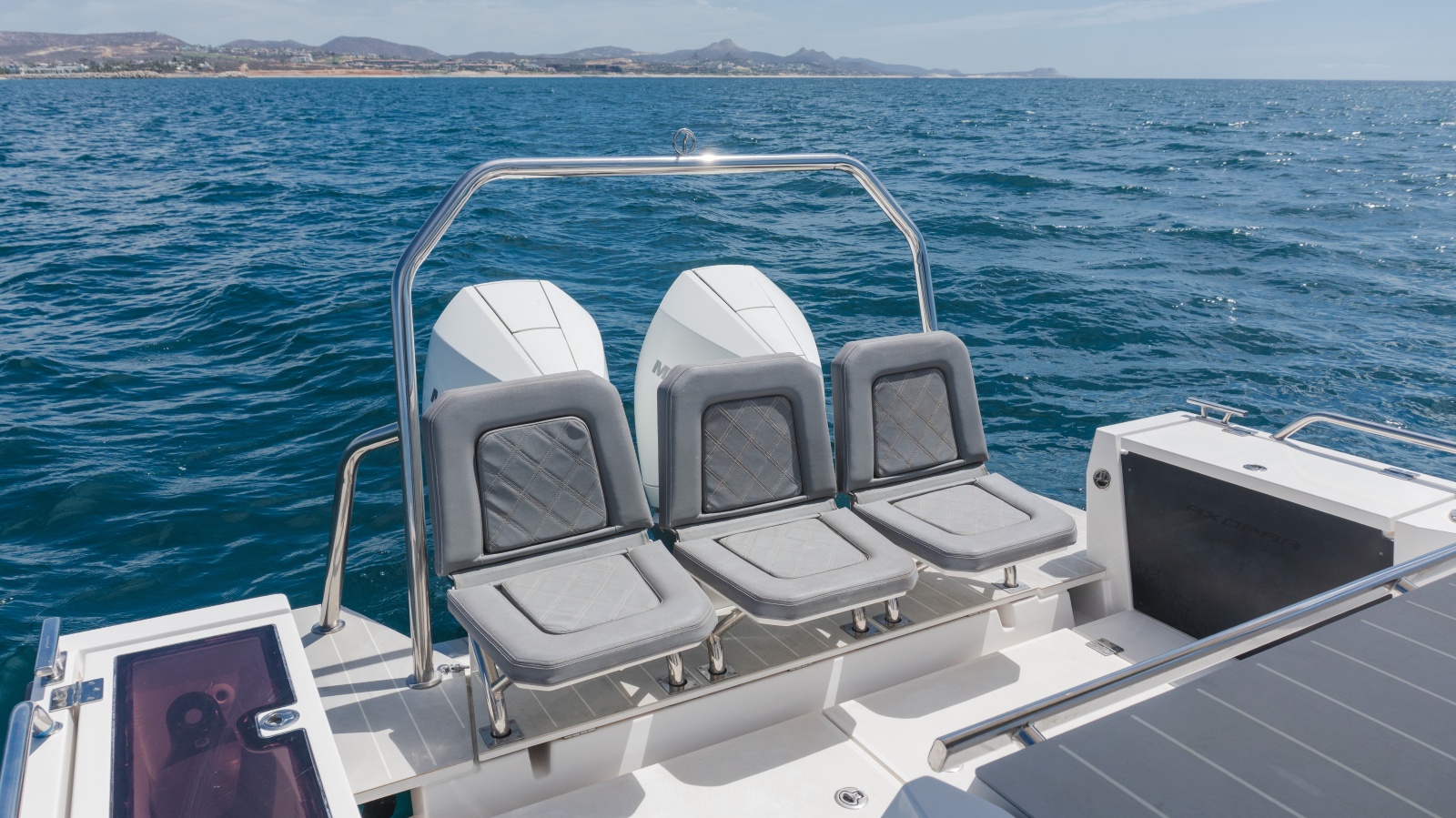 2020 Axopar 37 Sun Top
