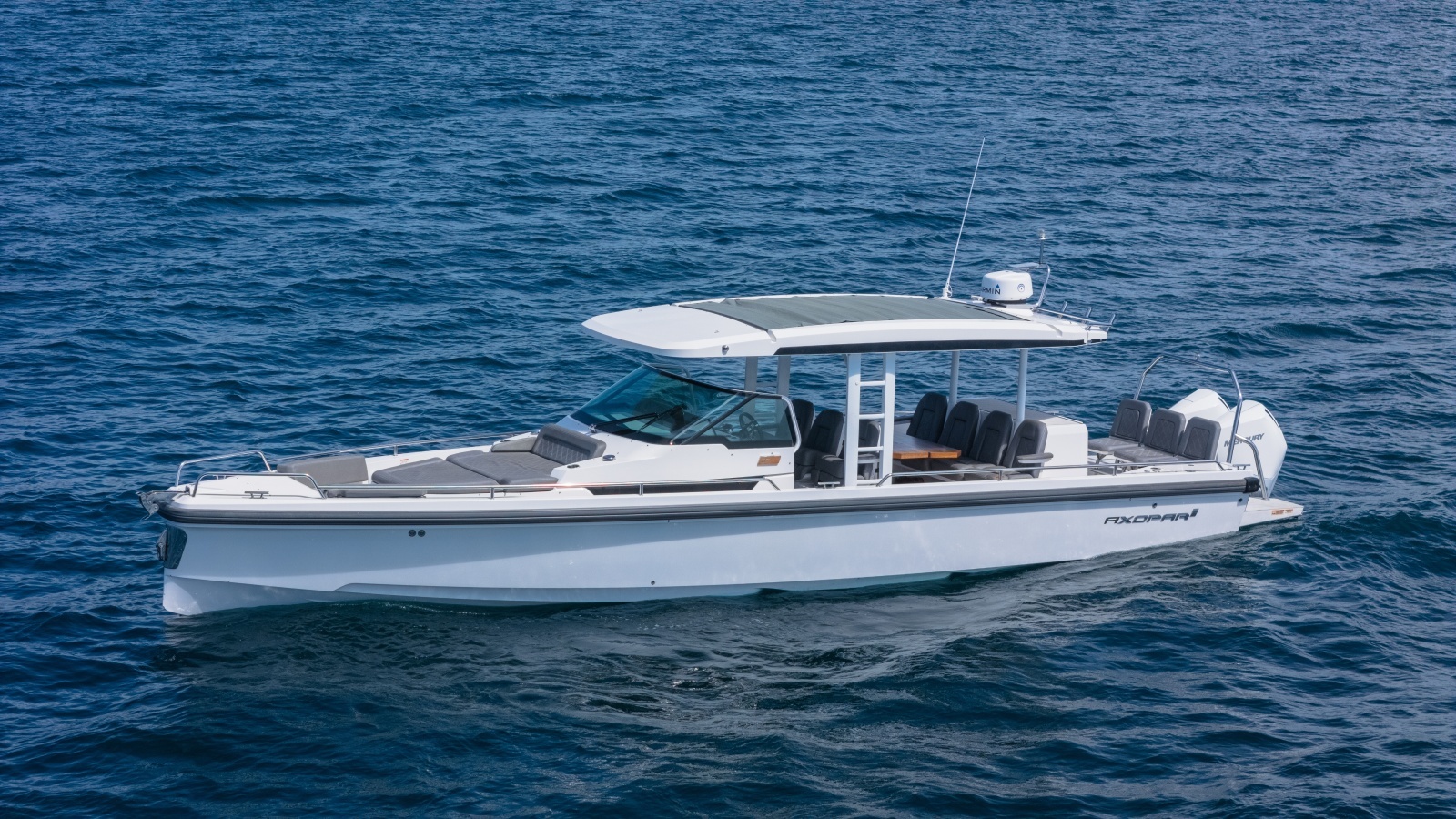 2020 Axopar 37 Sun Top