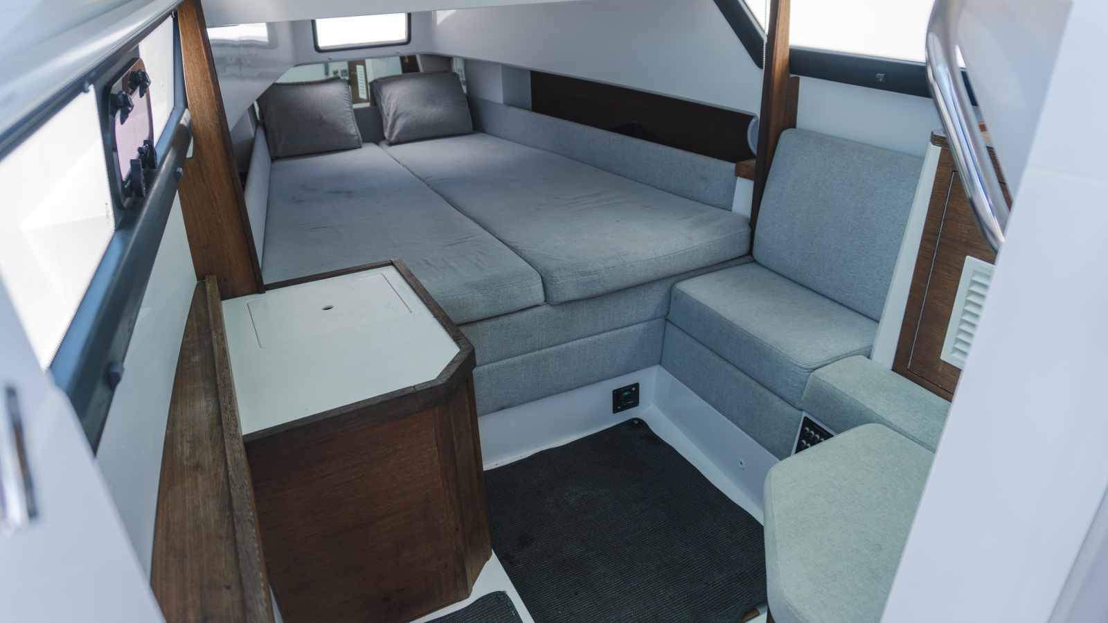2020 Axopar 37 Sun Top