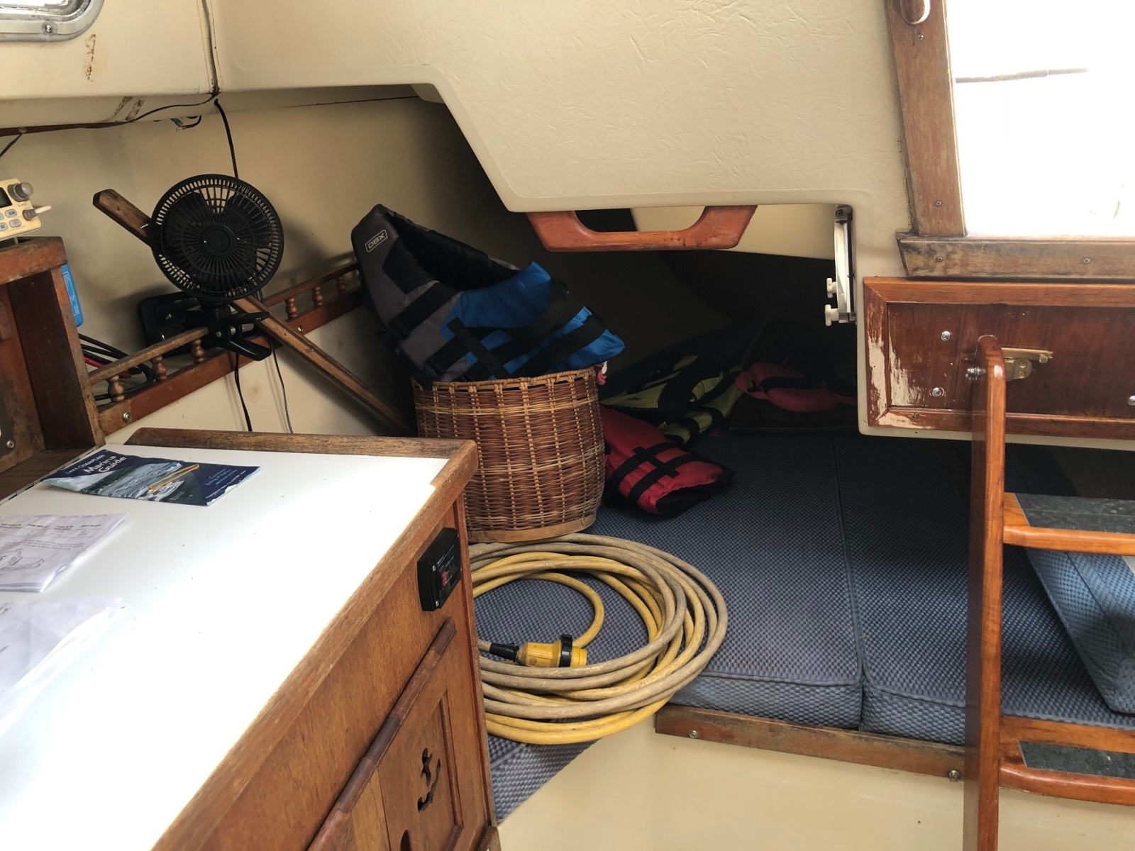 30' 1983 Catalina Catalina 30