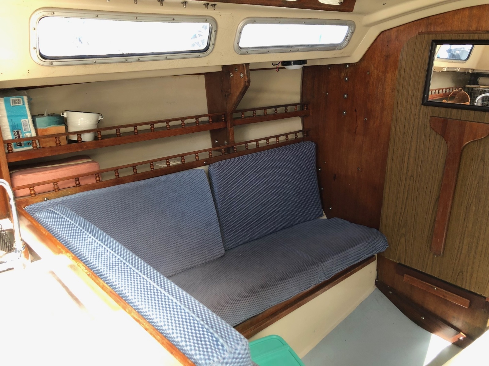 30' 1983 Catalina Catalina 30