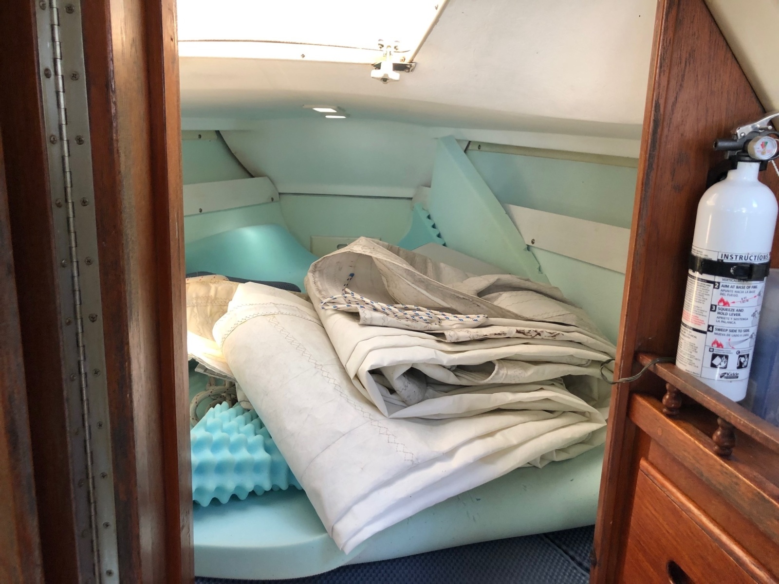 30' 1983 Catalina Catalina 30