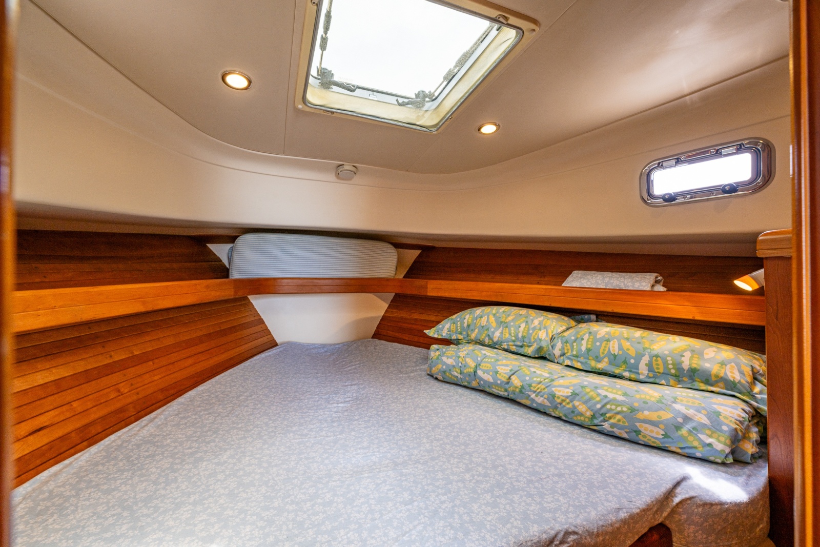 2004 Mainship Pilot 34