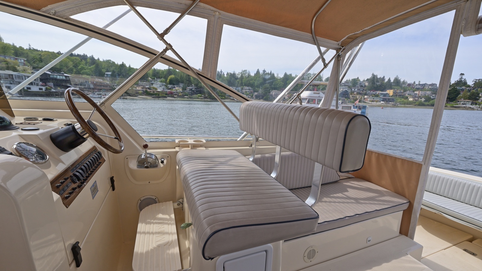 2004 Mainship Pilot 34