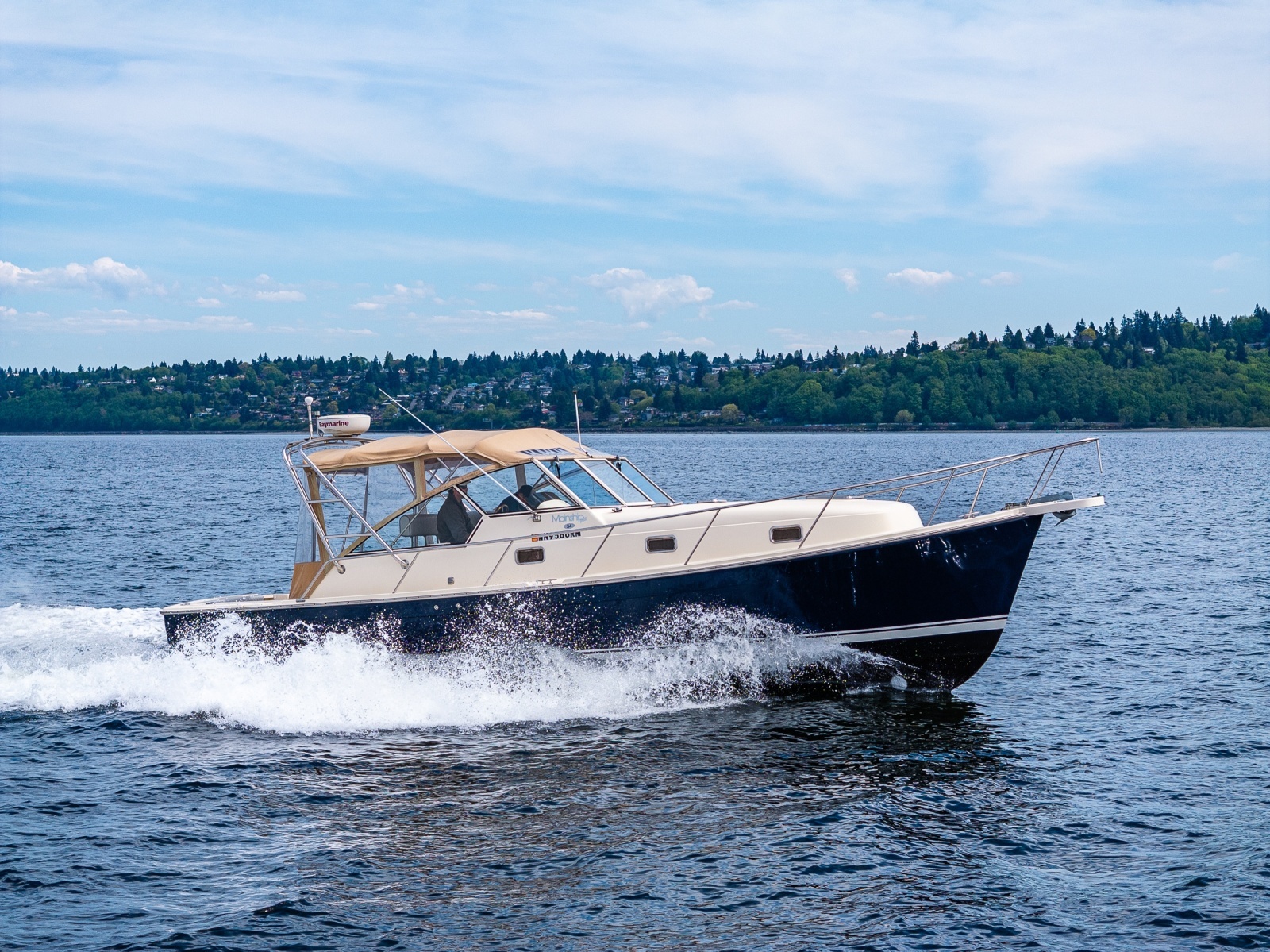 2004 Mainship Pilot 34