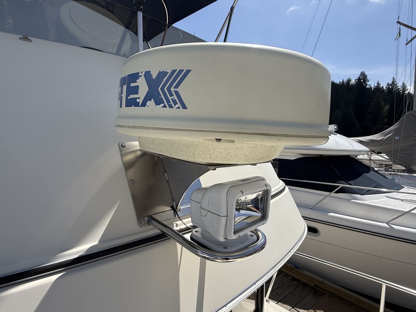 31ft Camano Yacht For Sale