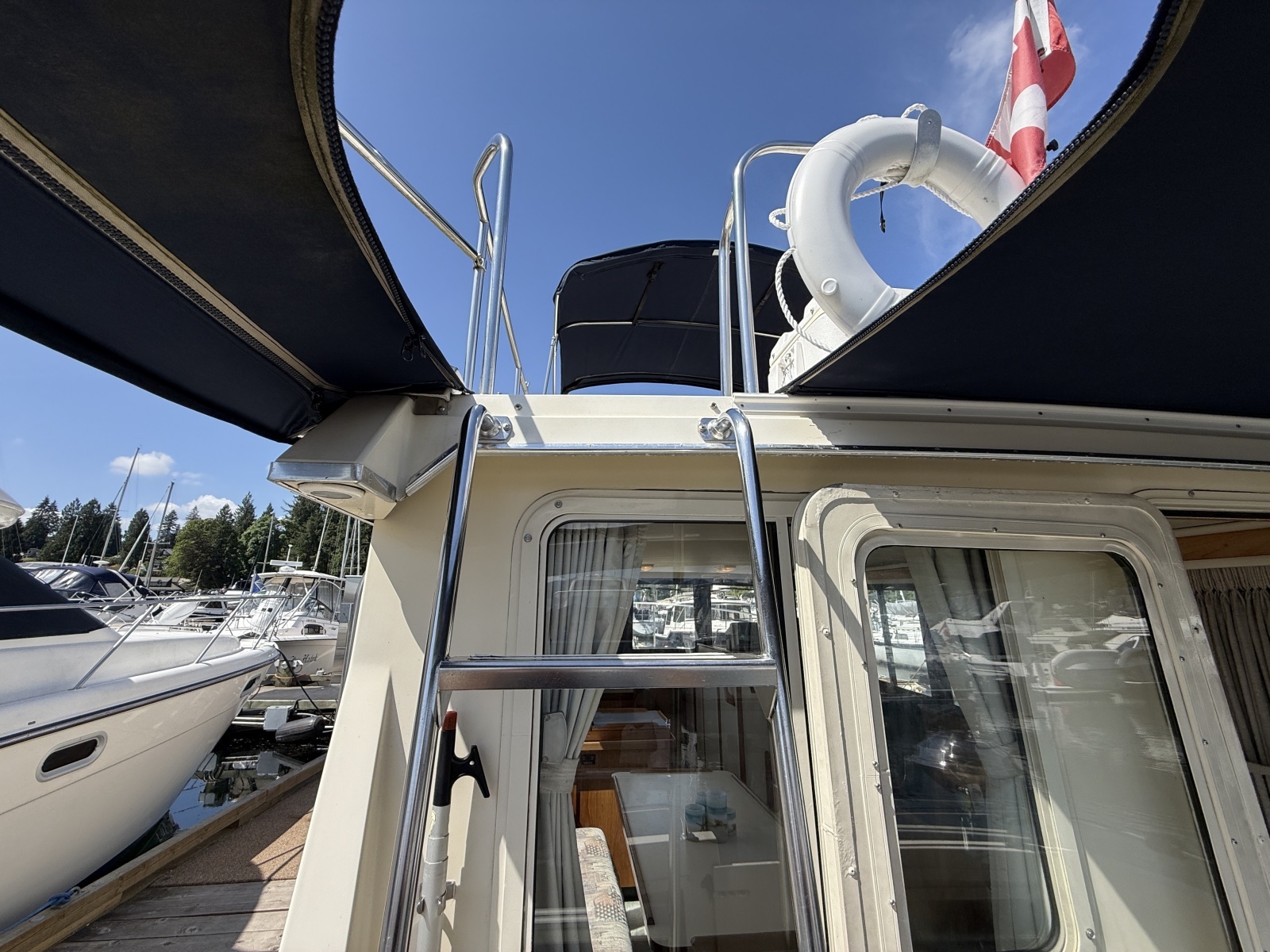 31ft Camano Yacht For Sale
