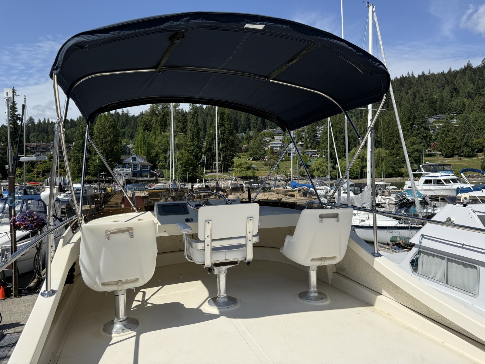 31ft Camano Yacht For Sale