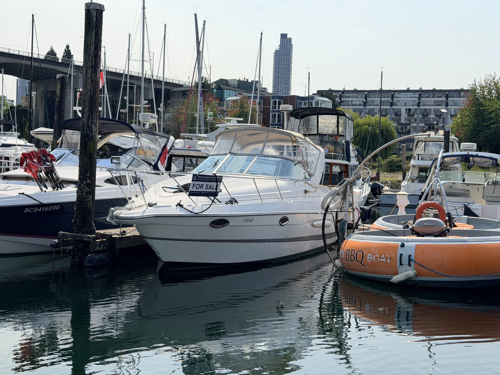 2003 Maxum 2900 SCR