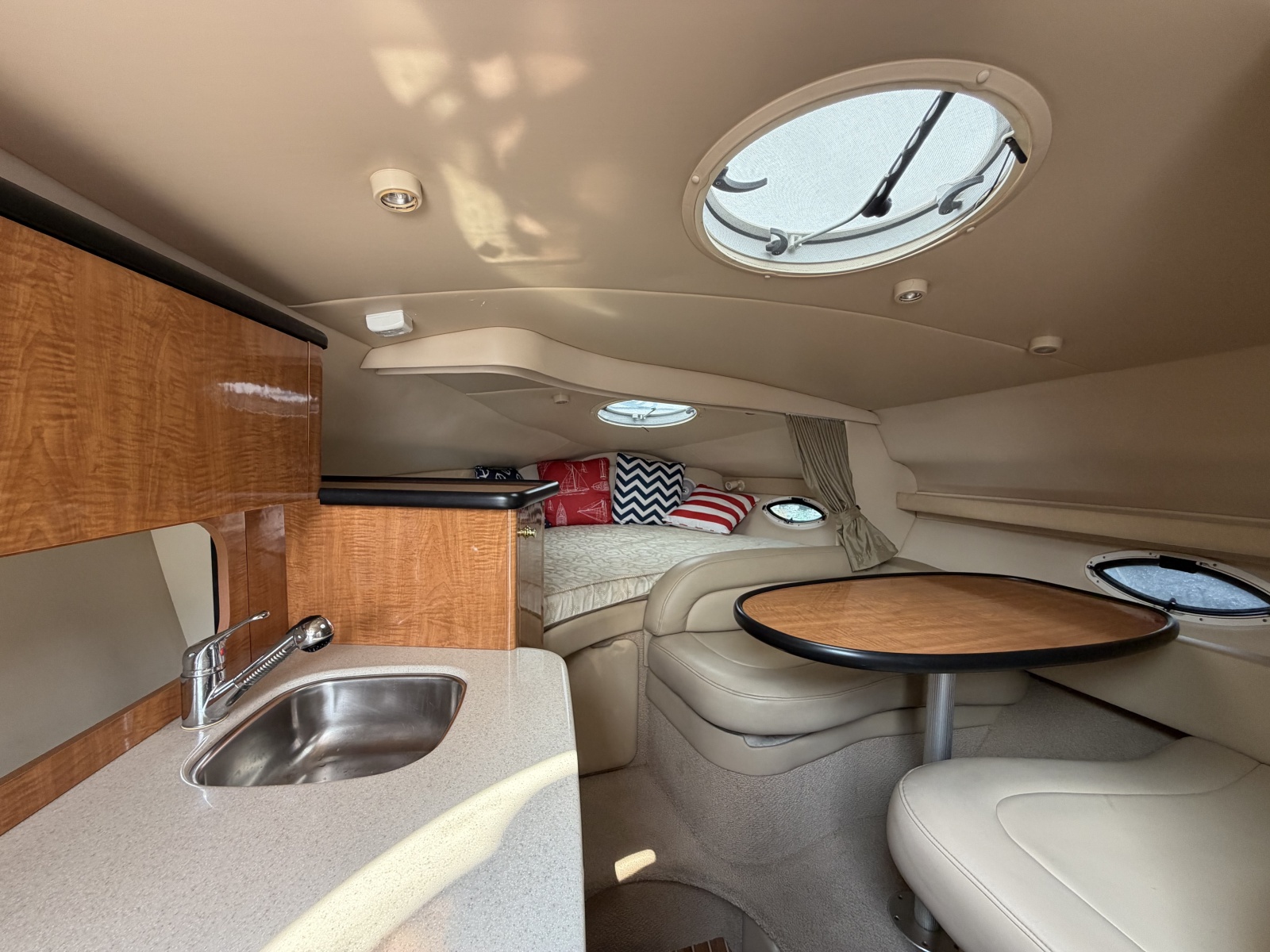 2003 Maxum 2900 SCR