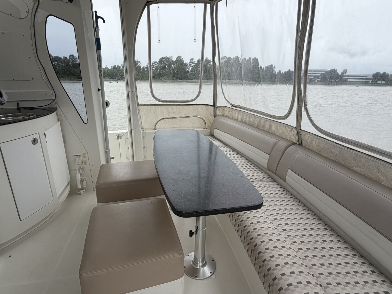 2008 Carver 47MY