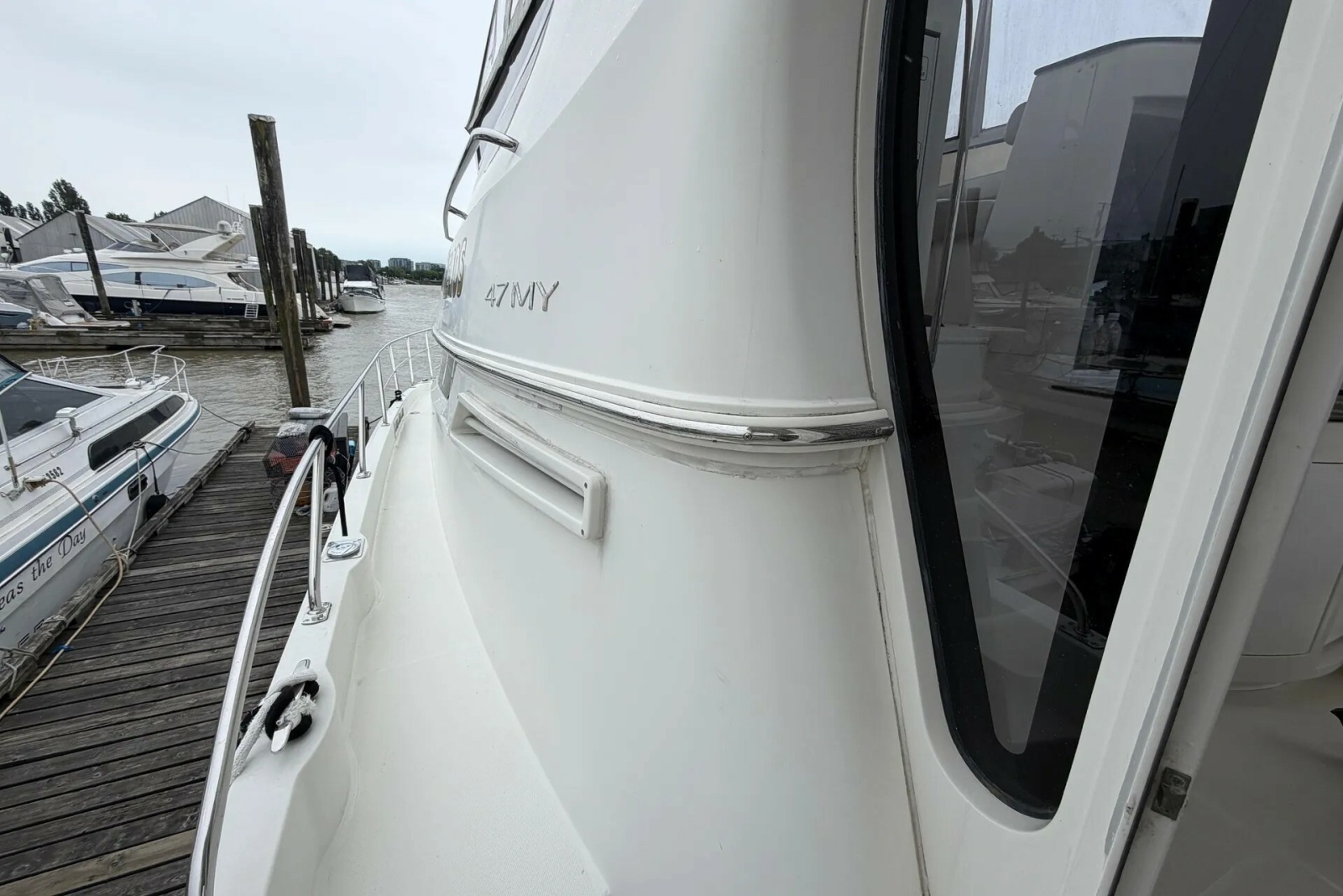 2008 Carver 47MY
