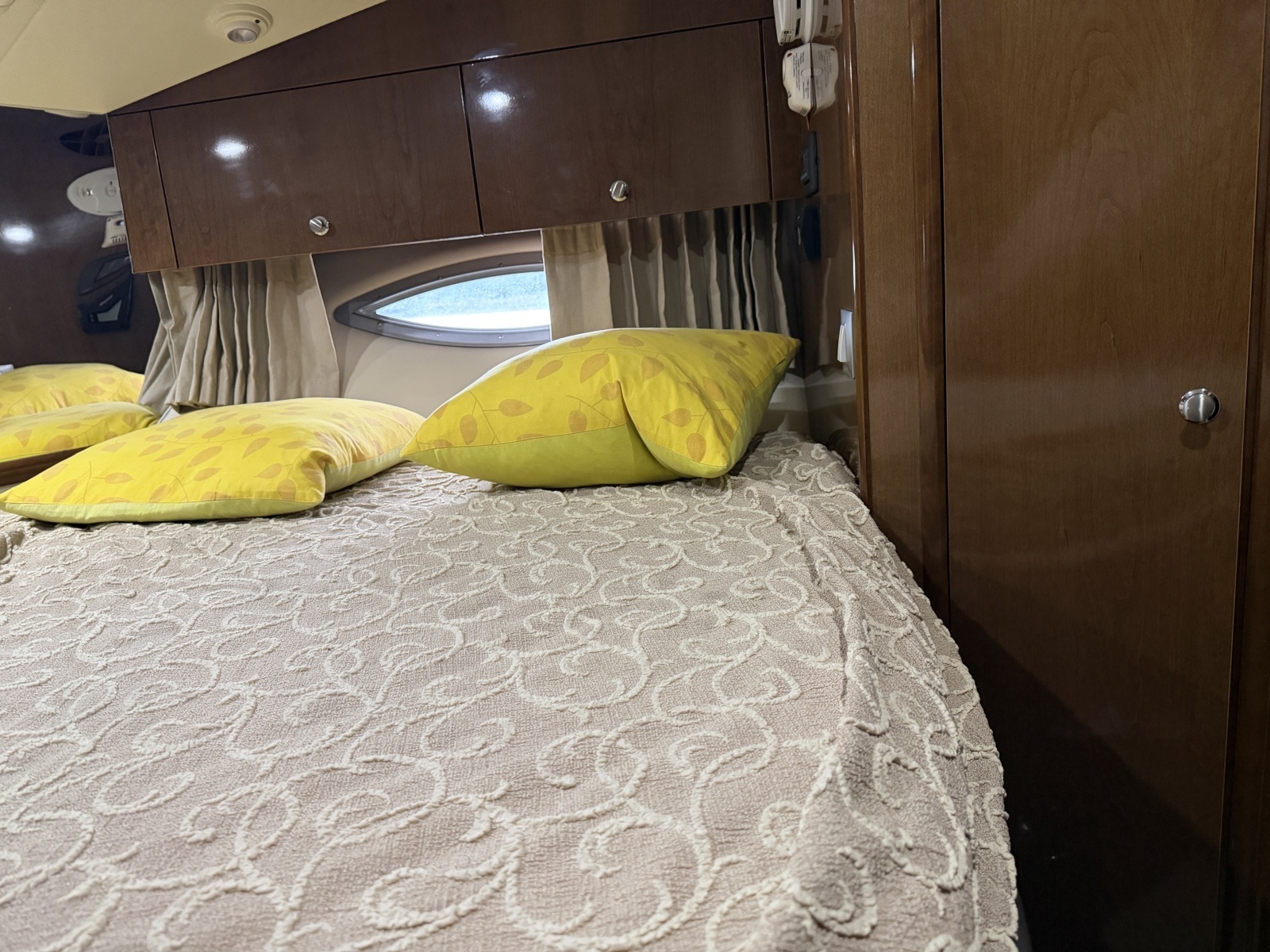 2008 Carver 47MY