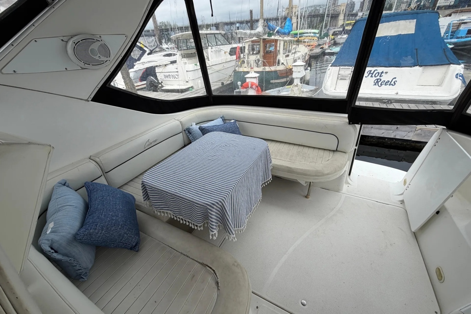 1999 Bayliner 3055 Ciera