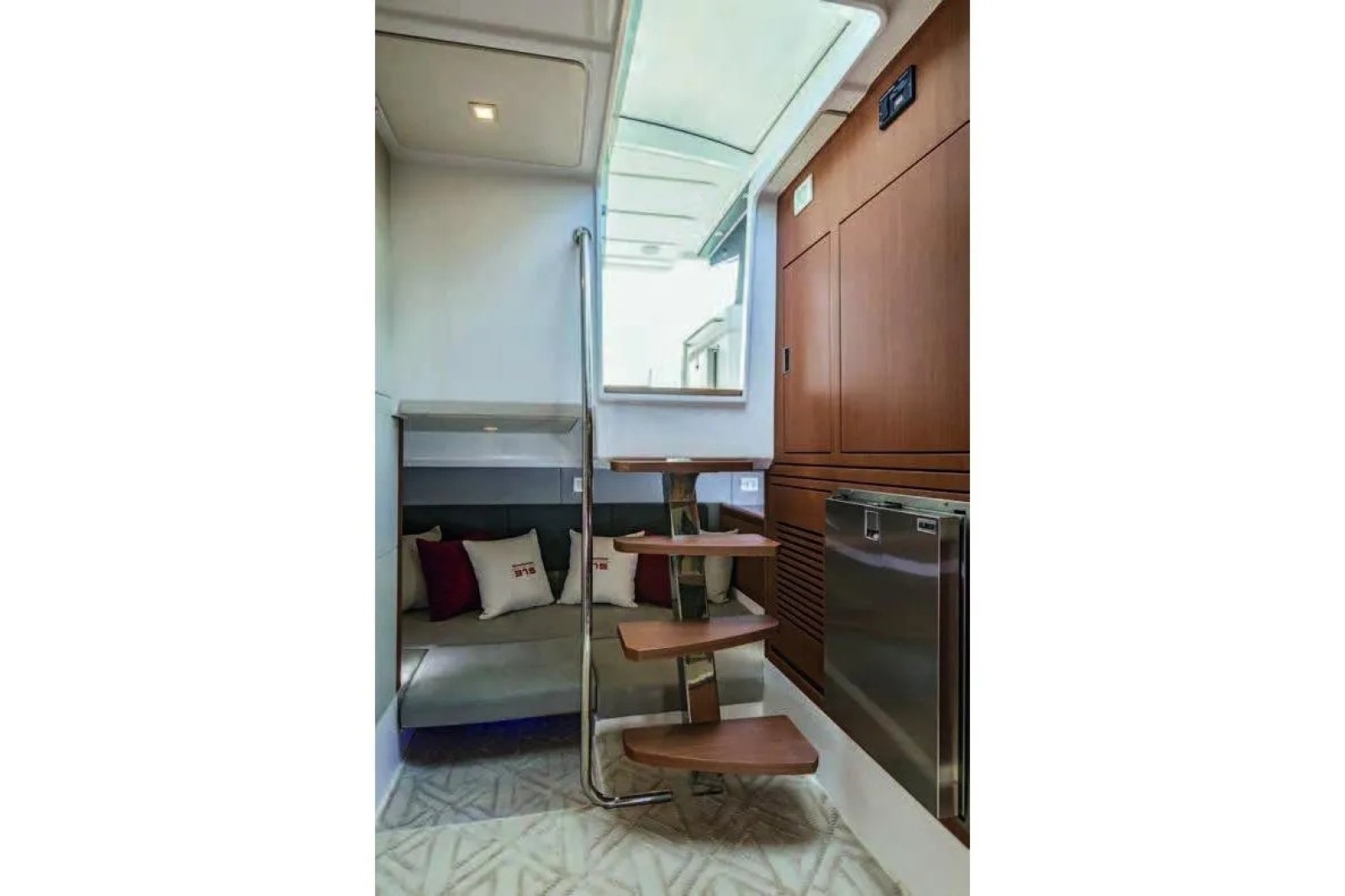 2025 Schaefer 375 HT