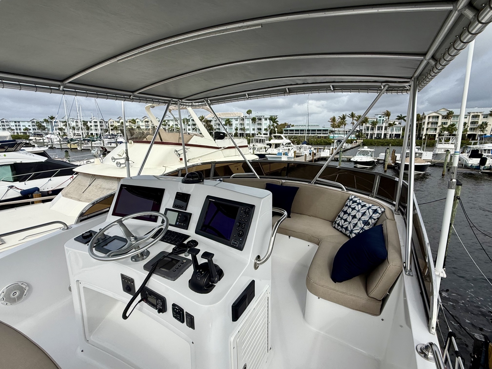 2002 Legacy Yachts 52
