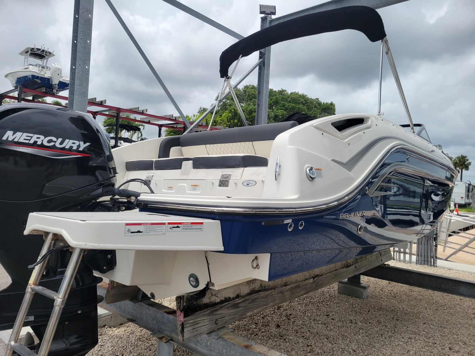 2023 Bayliner DX 2200
