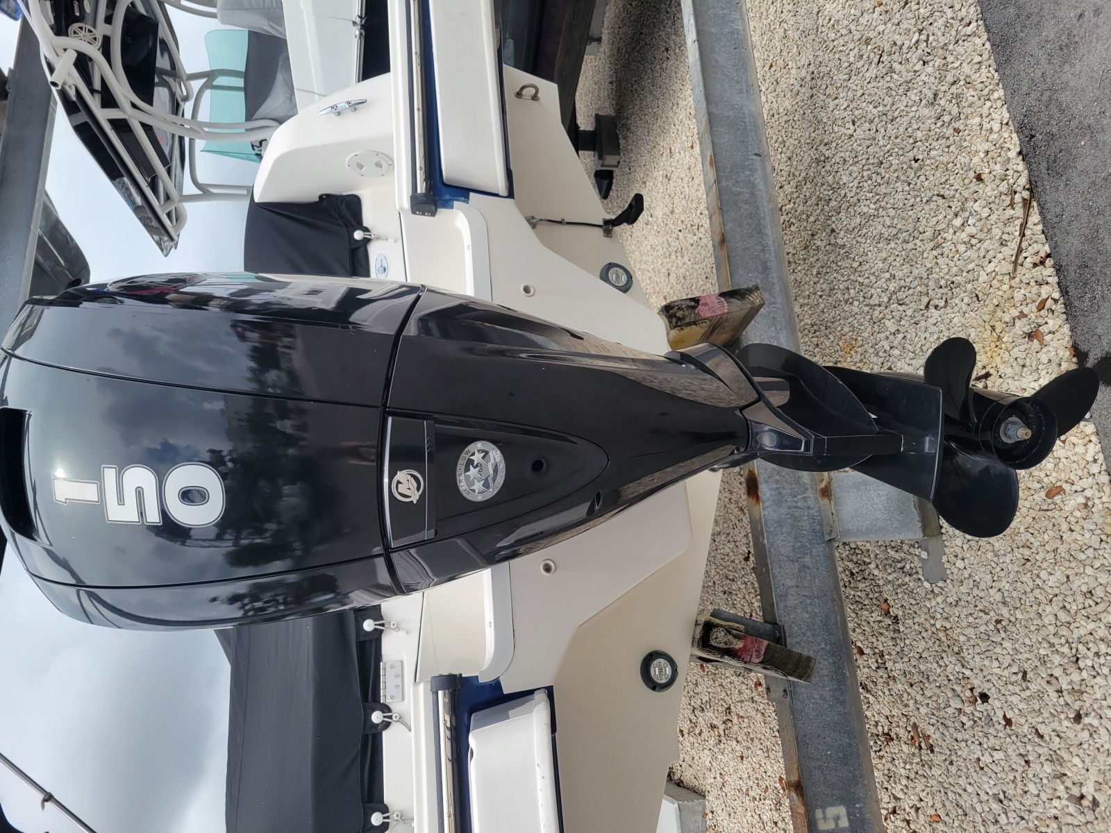 22ft Bayliner Yacht For Sale