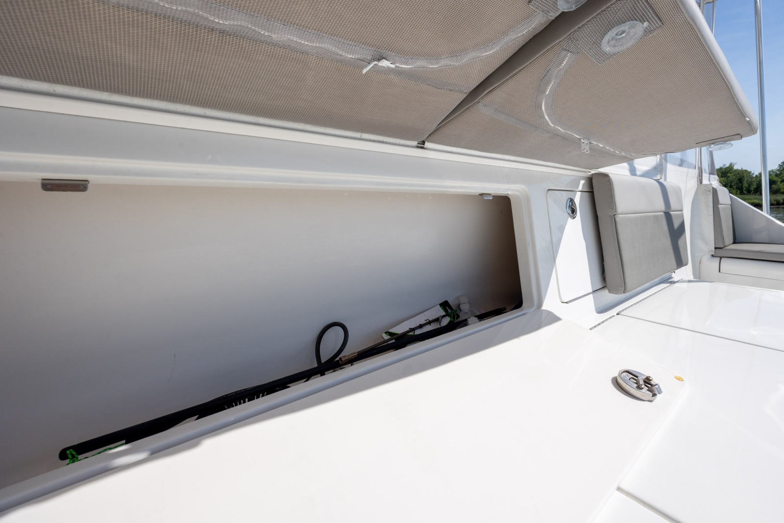 45' 2005 Cabo 45 Express