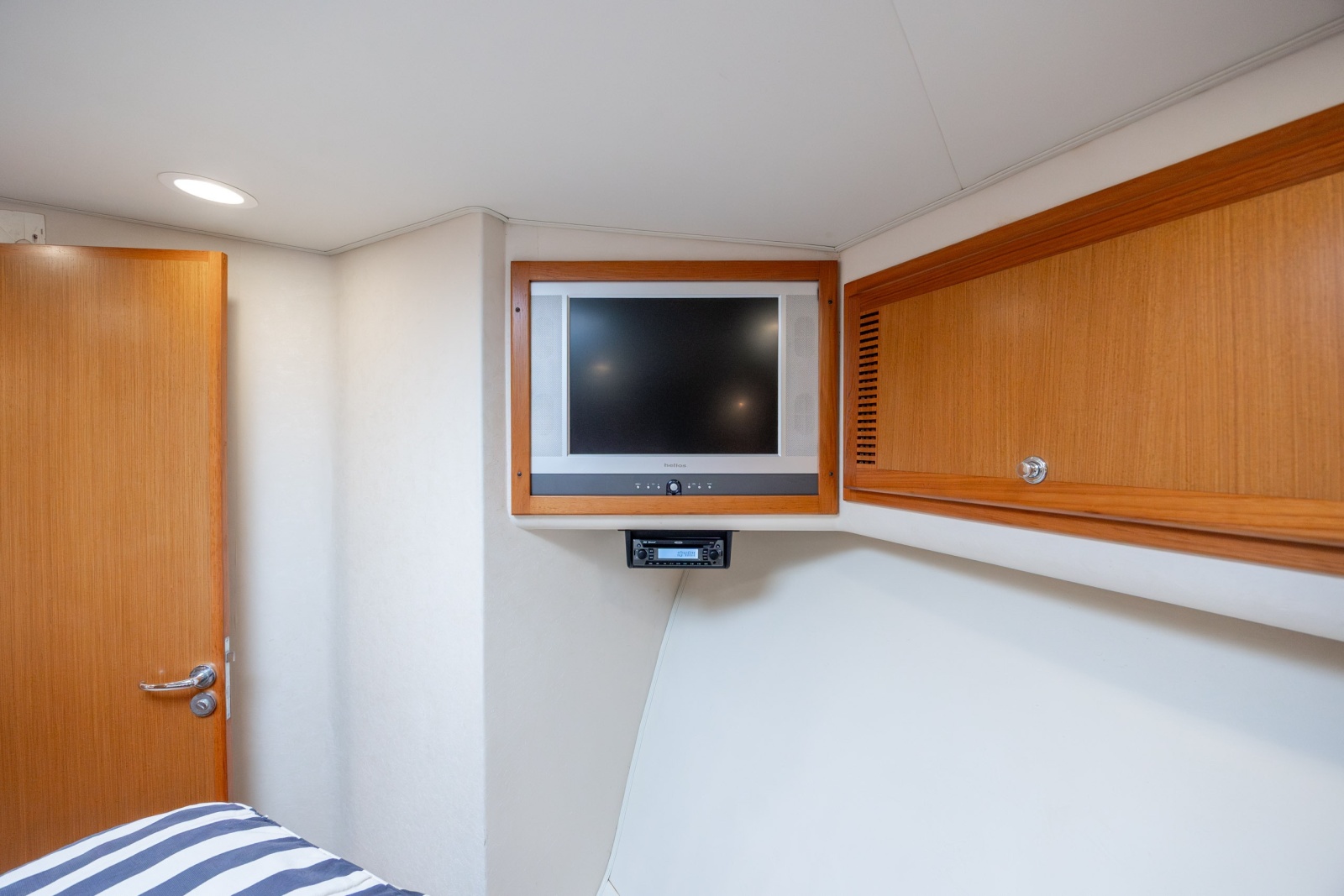 45' 2005 Cabo 45 Express