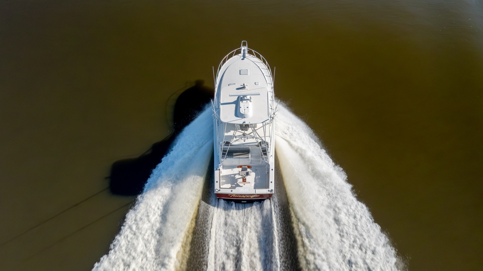 45' 2005 Cabo 45 Express