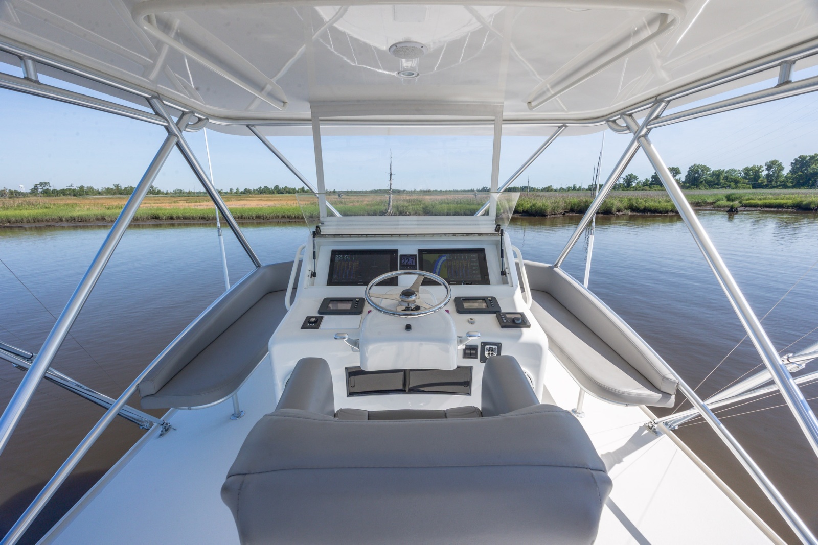 45' 2005 Cabo 45 Express