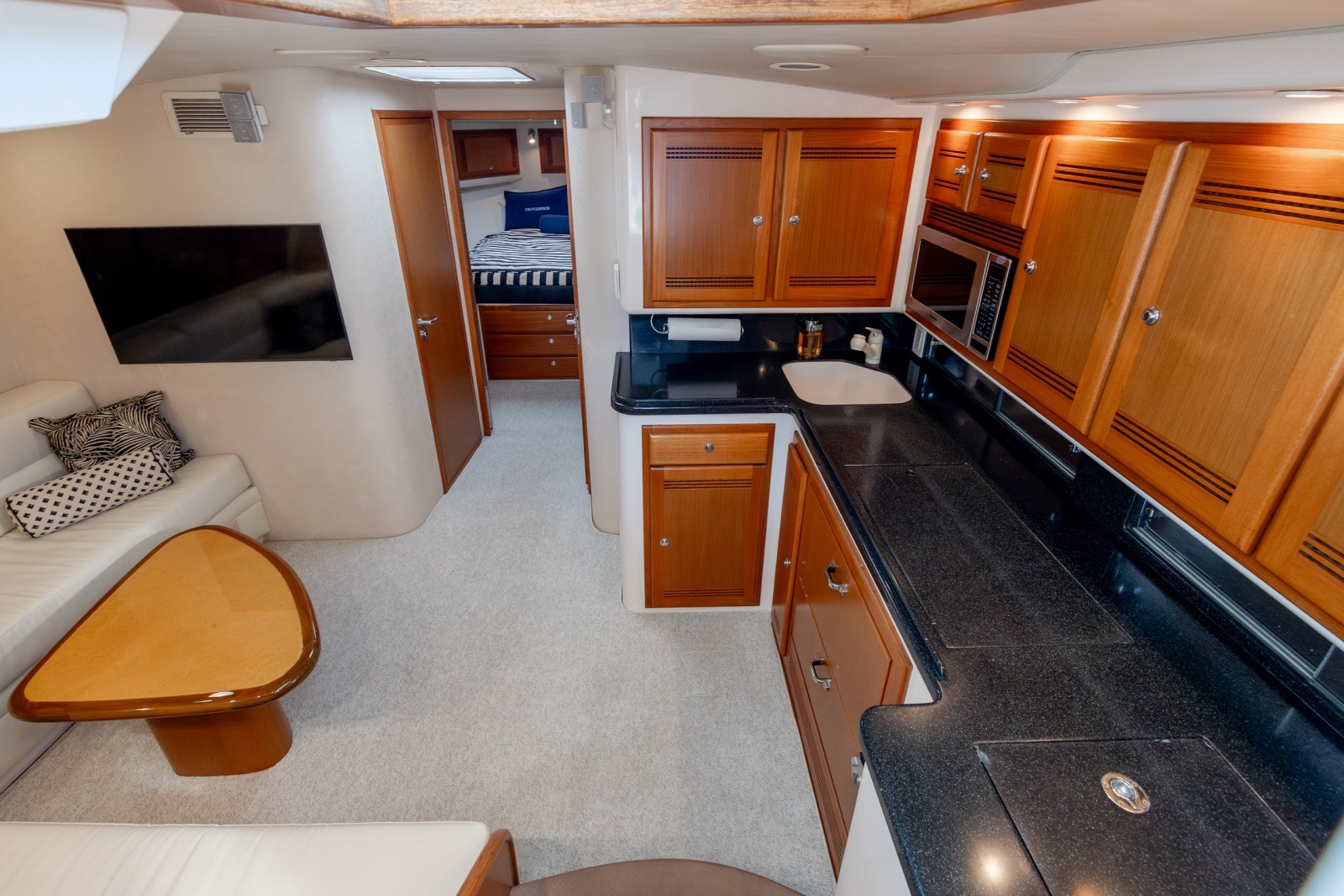 45' 2005 Cabo 45 Express