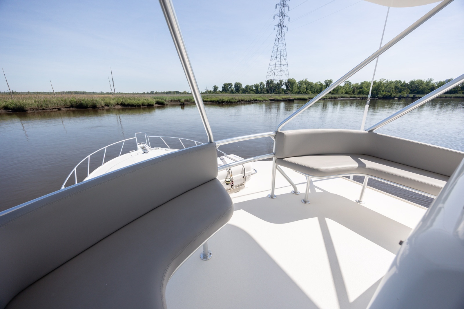 45' 2005 Cabo 45 Express