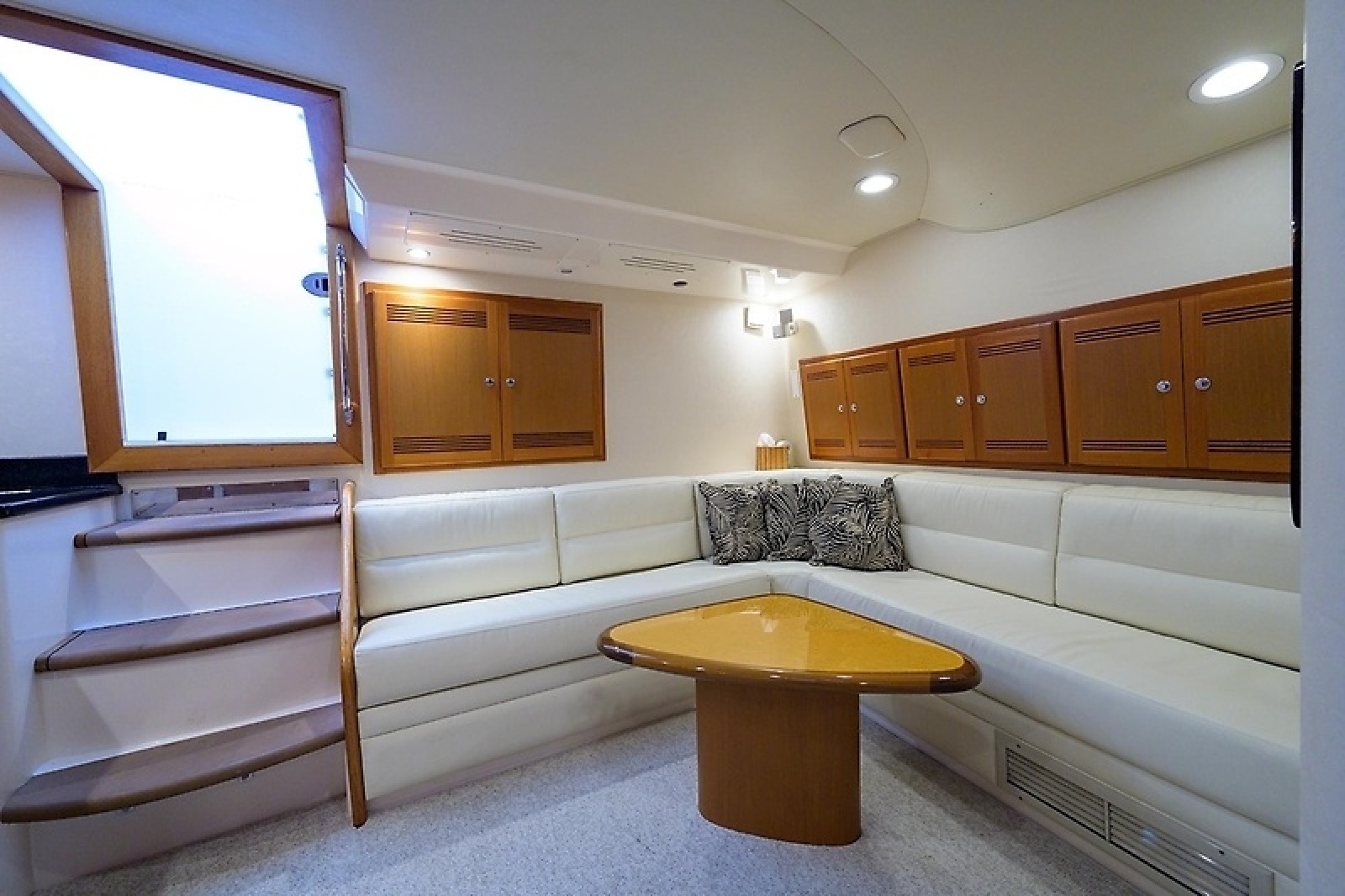 2005 Cabo 45 Express