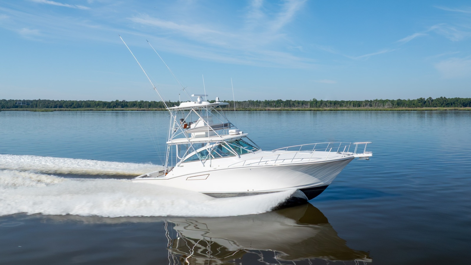45' 2005 Cabo 45 Express