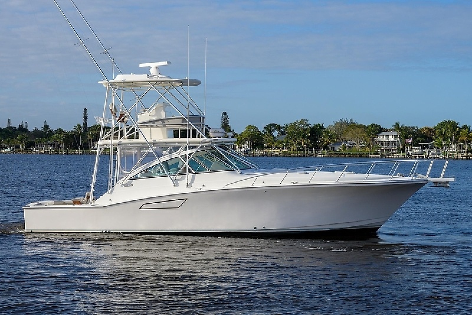 2005 Cabo 45 Express