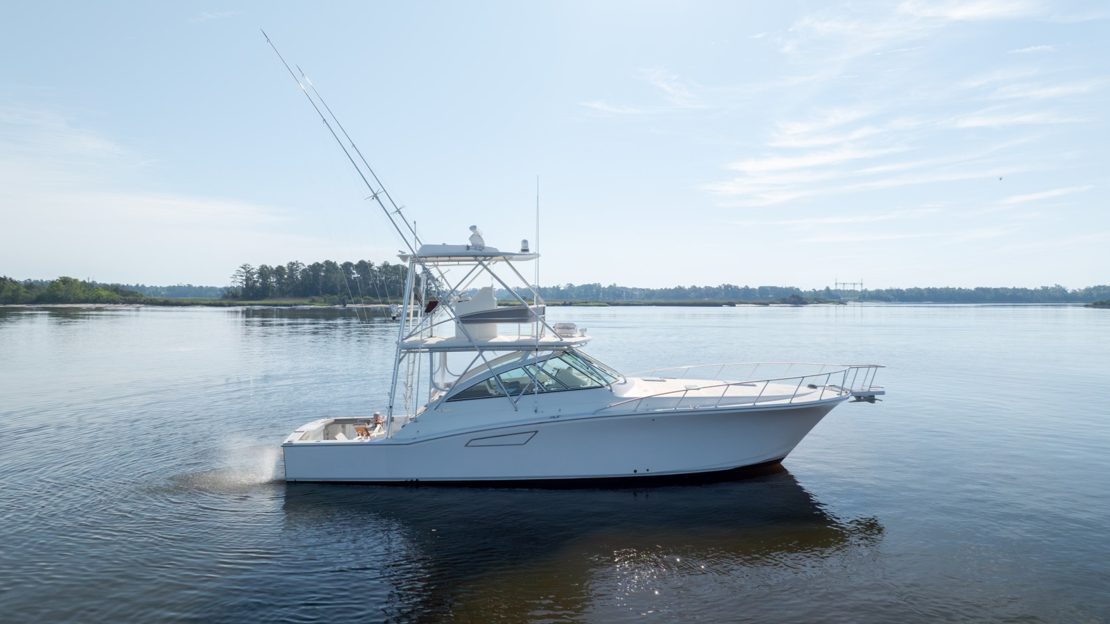 45' 2005 Cabo 45 Express