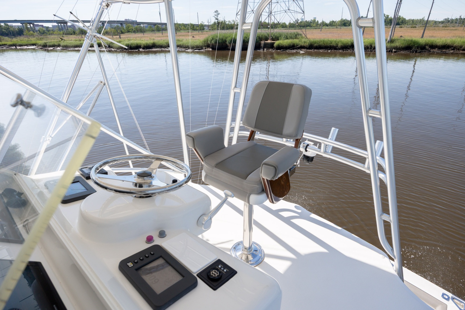 45' 2005 Cabo 45 Express