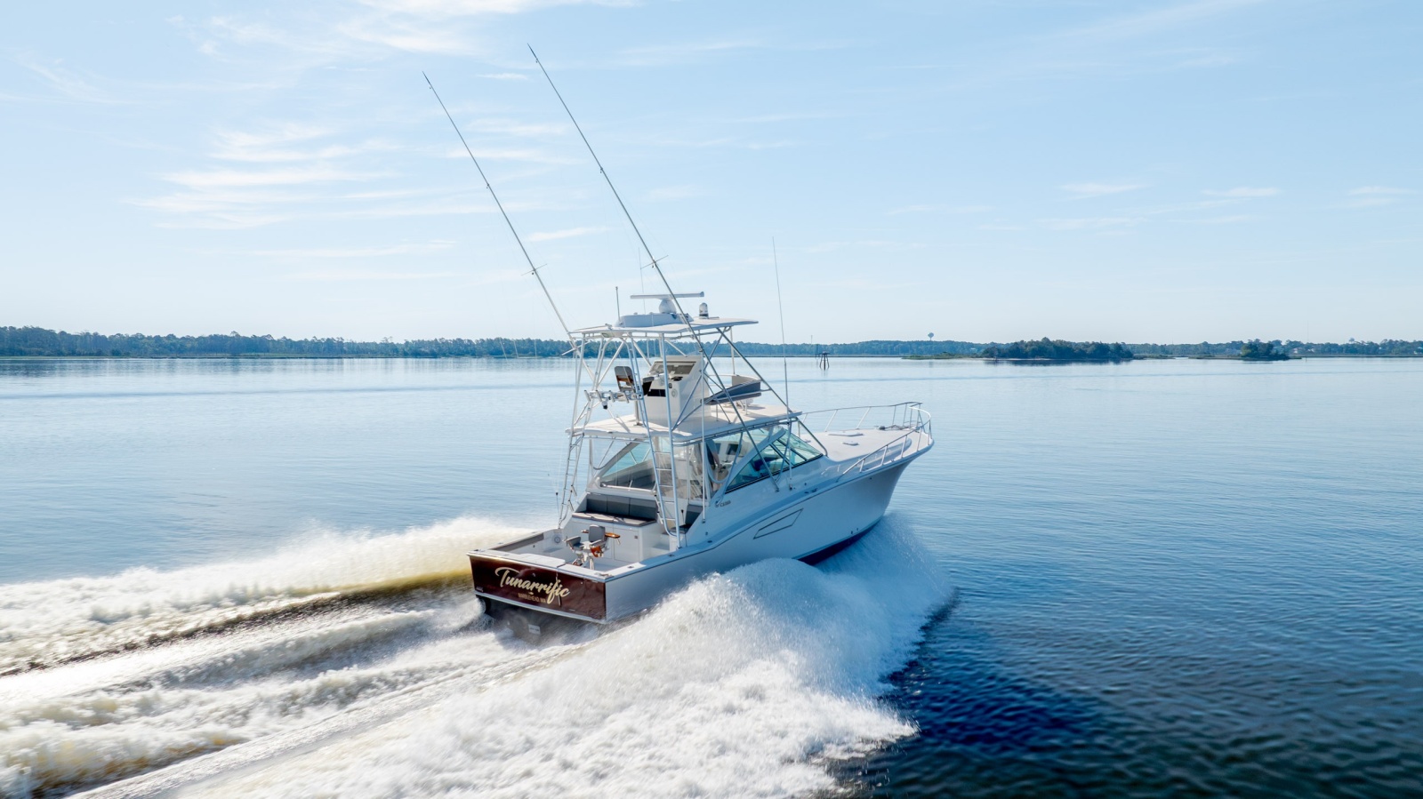 45' 2005 Cabo 45 Express