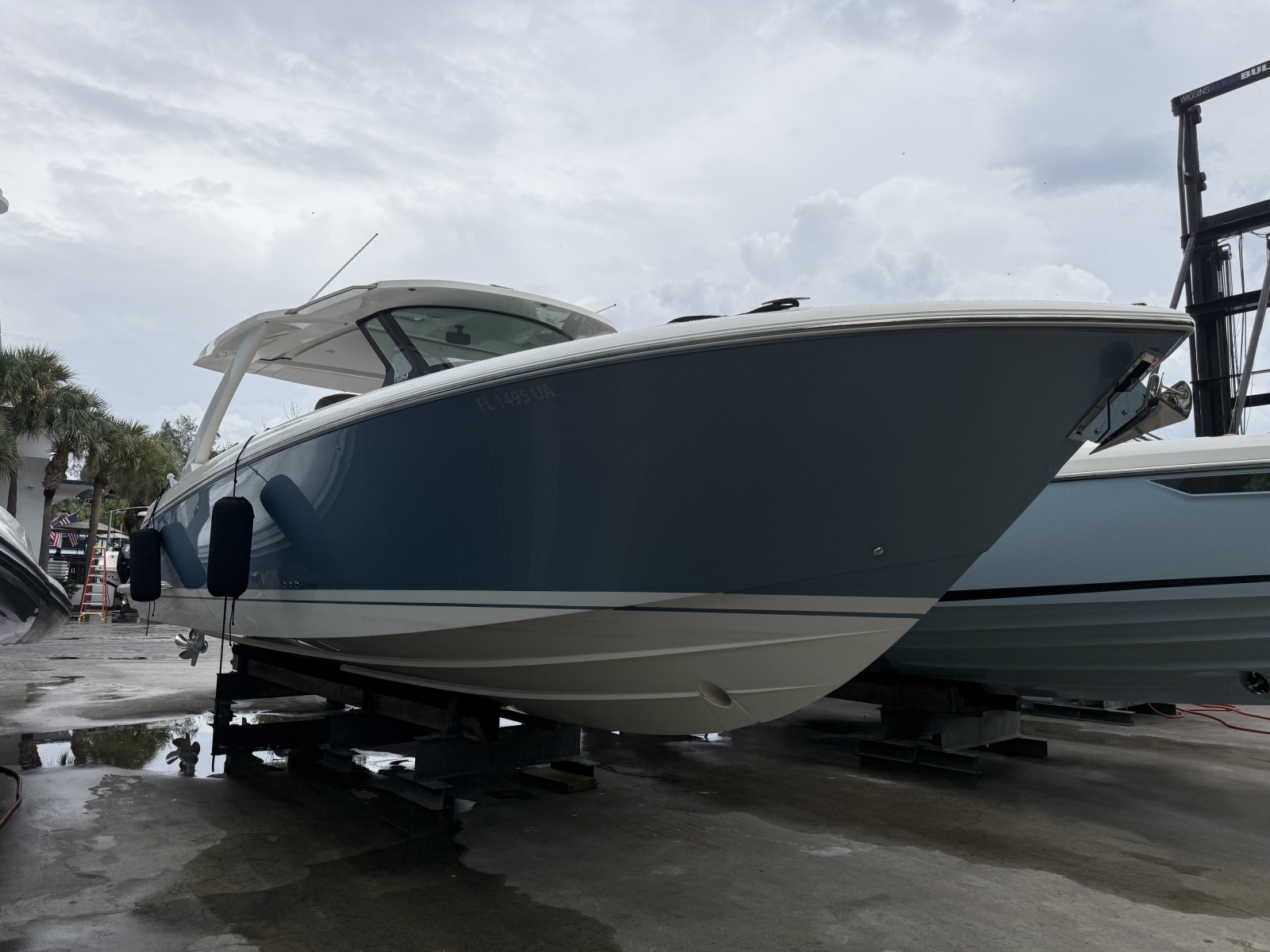 2025 Tiara Yachts 38LS