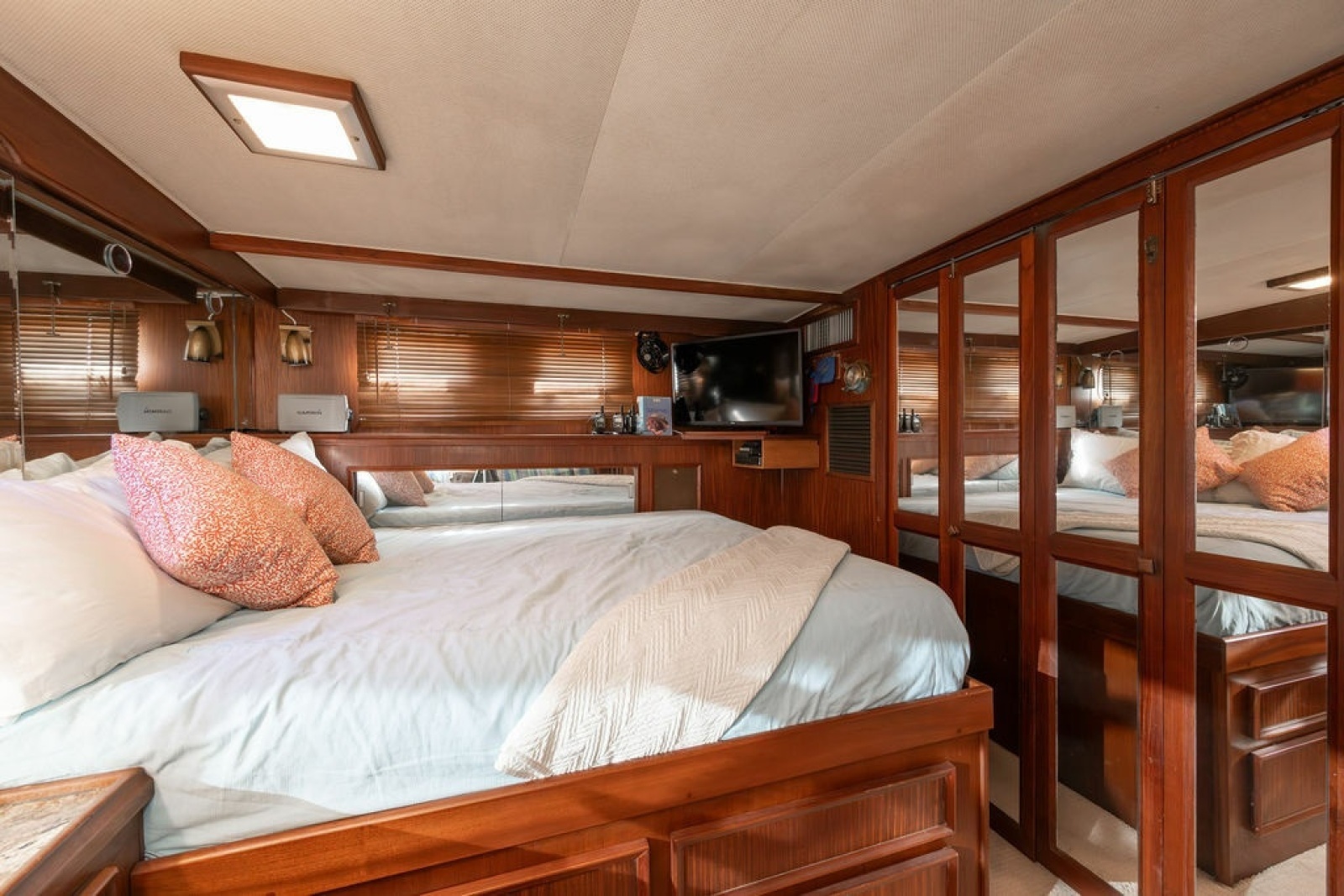 1979 Hatteras 