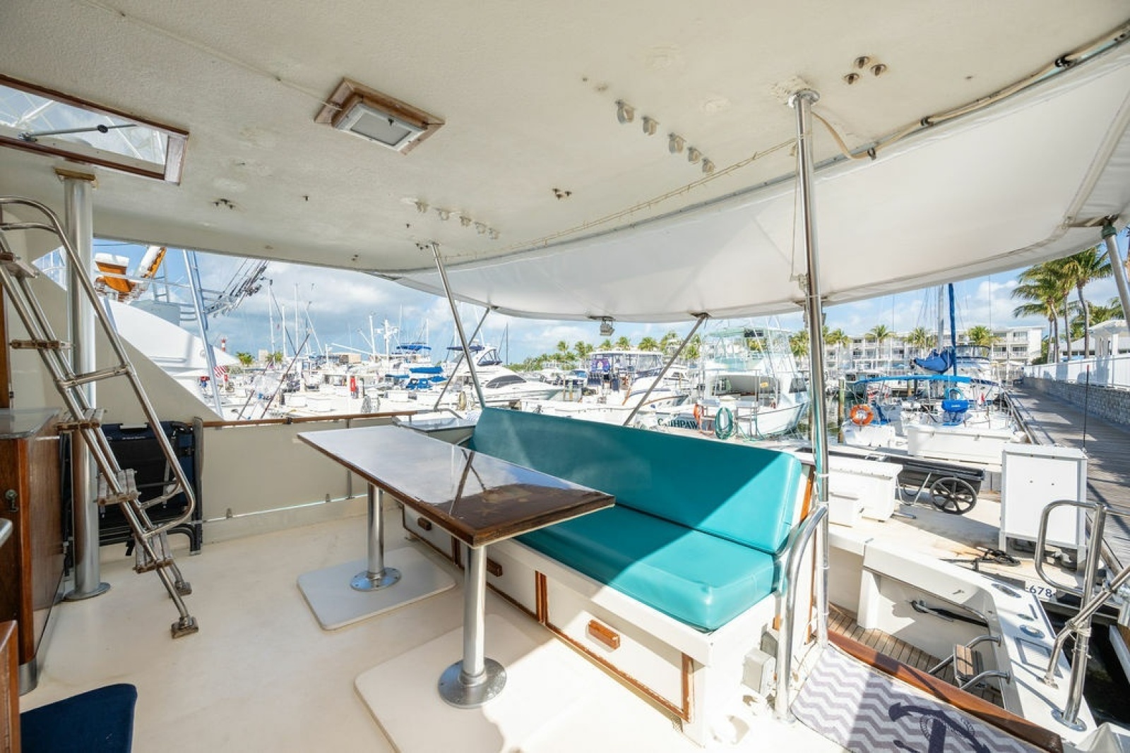 1979 Hatteras 