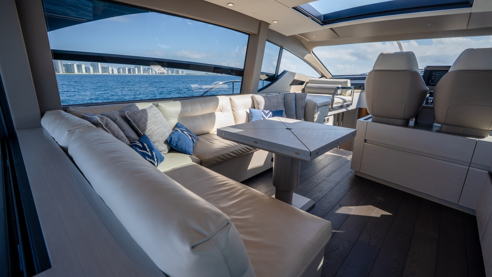 2024 Pershing 7X