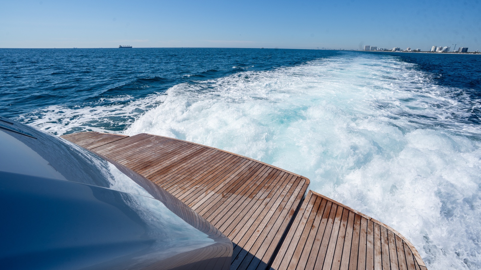 2024 Pershing 7X