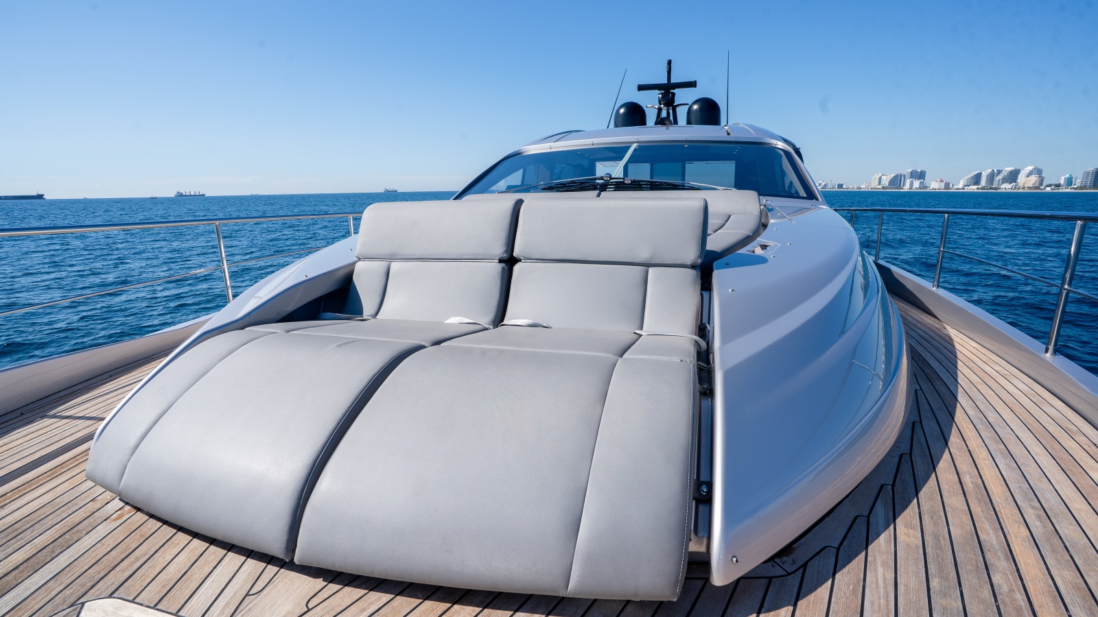 2024 Pershing 7X