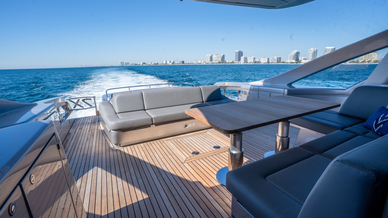 2024 Pershing 7X