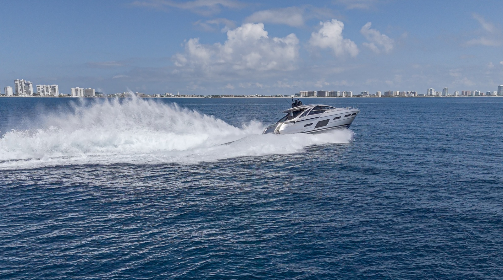 2024 Pershing 7X