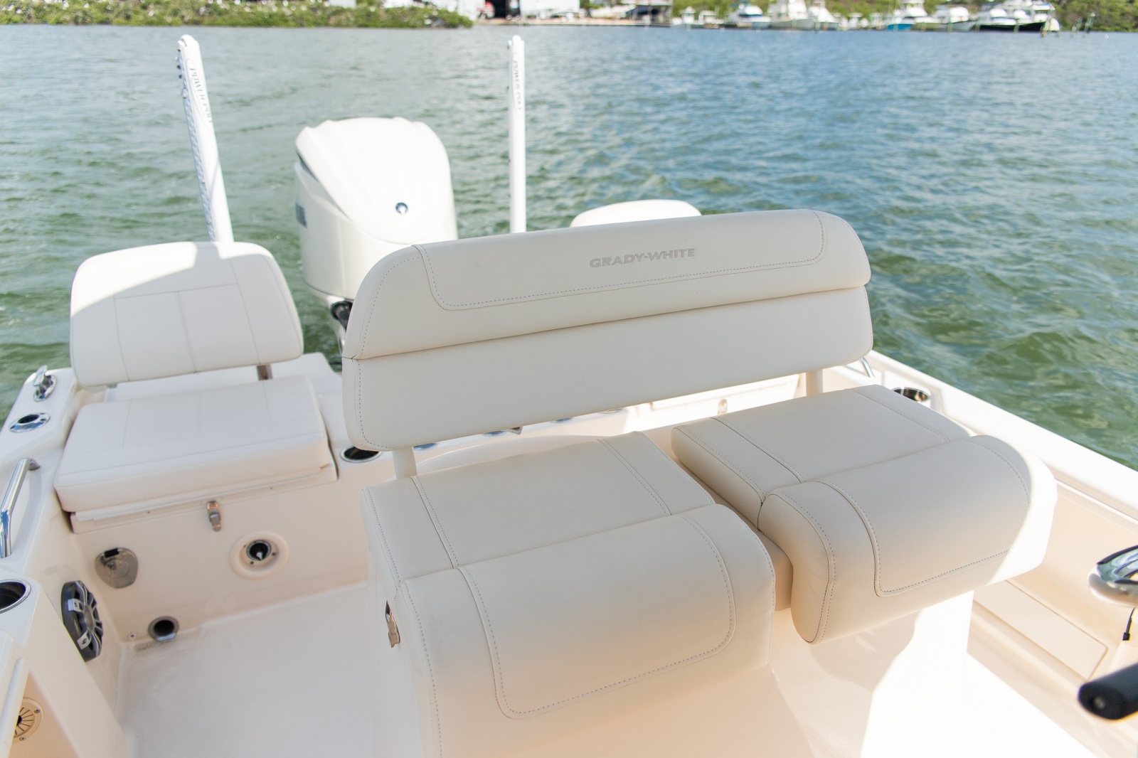 2024 Grady-White 231 Costal Explorer