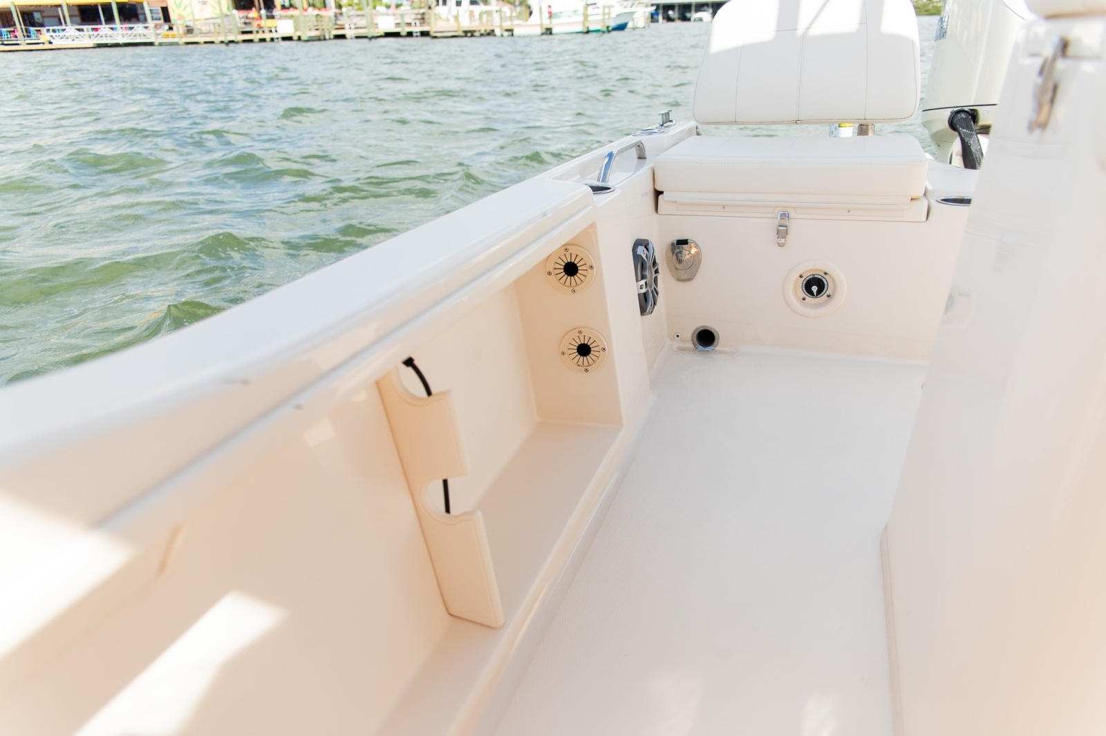2024 Grady-White 231 Costal Explorer