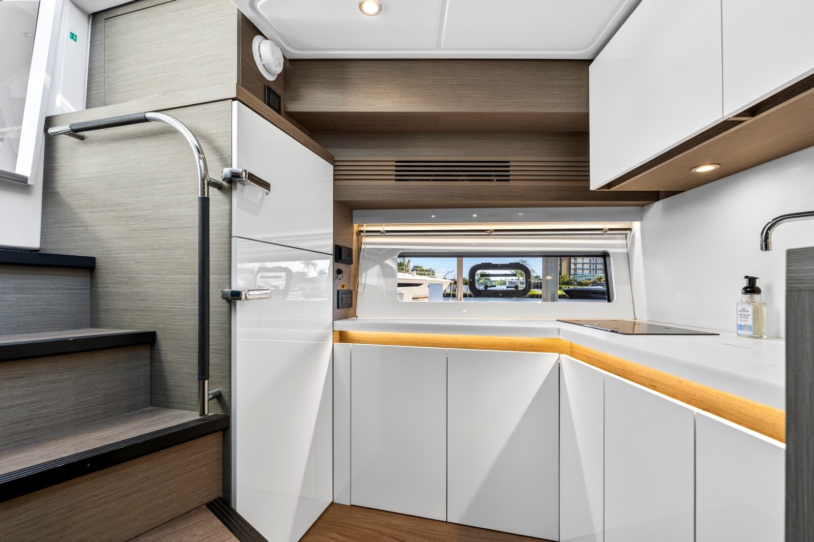 2023 Beneteau Gran Turismo 45