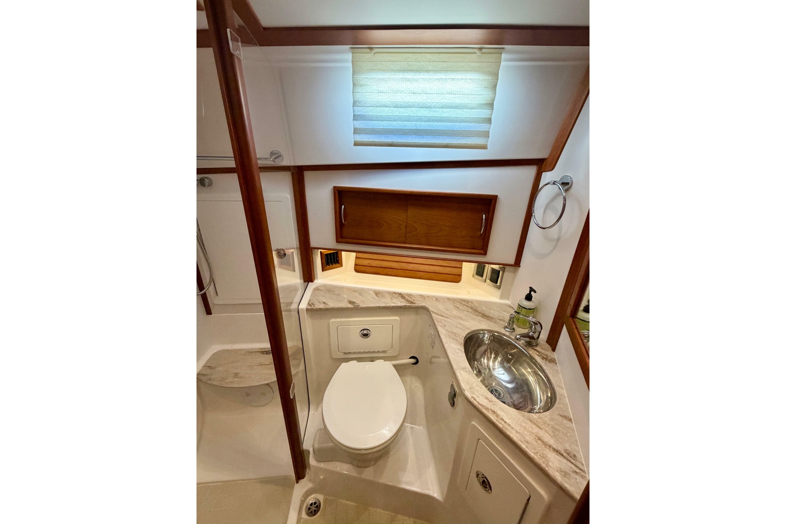 2016 Sabre 48 Salon Express